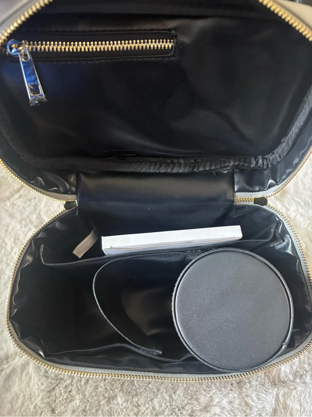 SLY Beauty The Ever Need Makeup Train Case Gray NWOT + Mirror & Brush Case